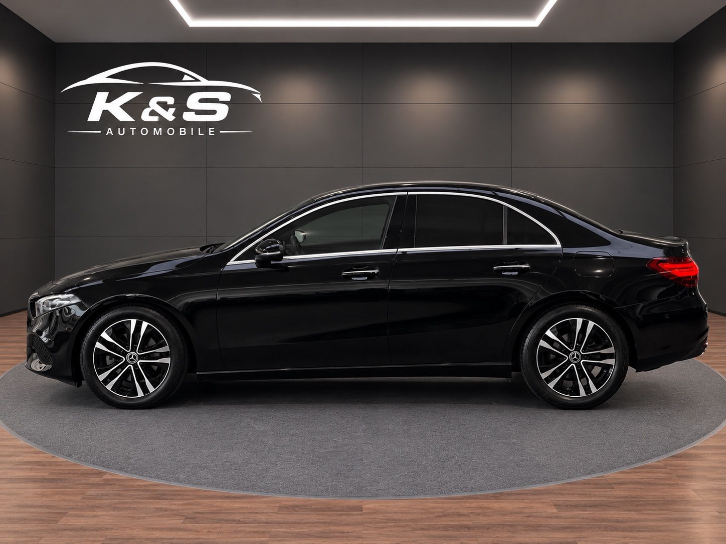 Mercedes-Benz A 200d LIMOUSINE WIDESCREEN AMBIENTE KAM LED foto 4