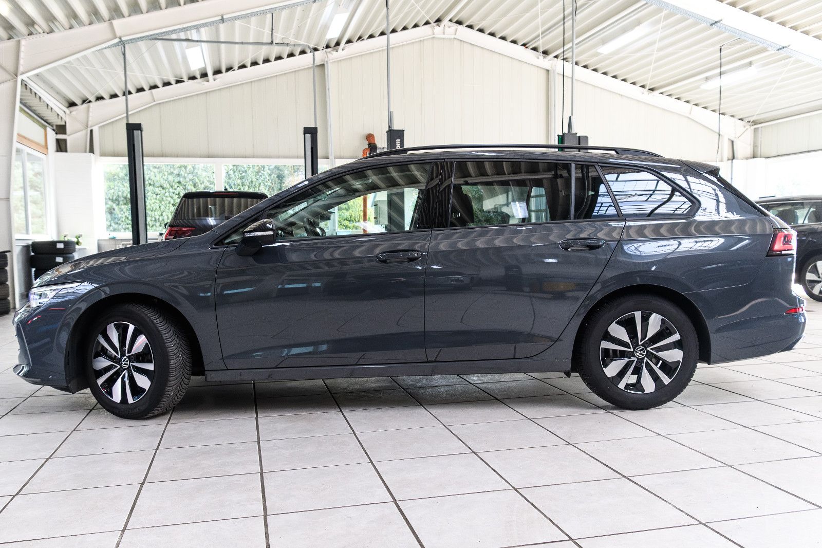 Fahrzeugabbildung Volkswagen Golf VIII Variant Goal 2.0 TDI IQ-LED+AHK+360°KA