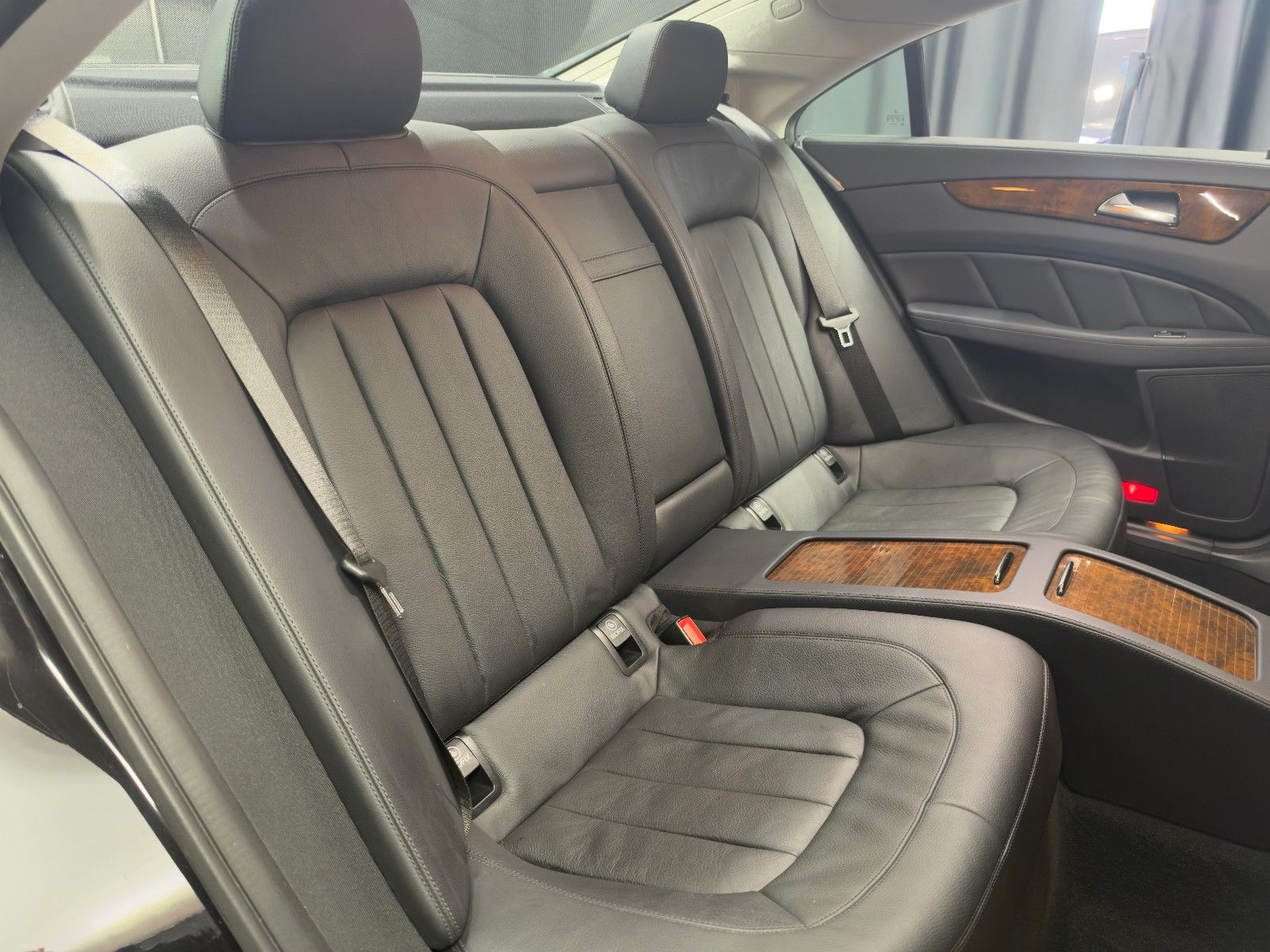 Fahrzeugabbildung Mercedes-Benz CLS 500 |AMG-LINE|H/K|PANO|AIR-MATIC|DE-FZG