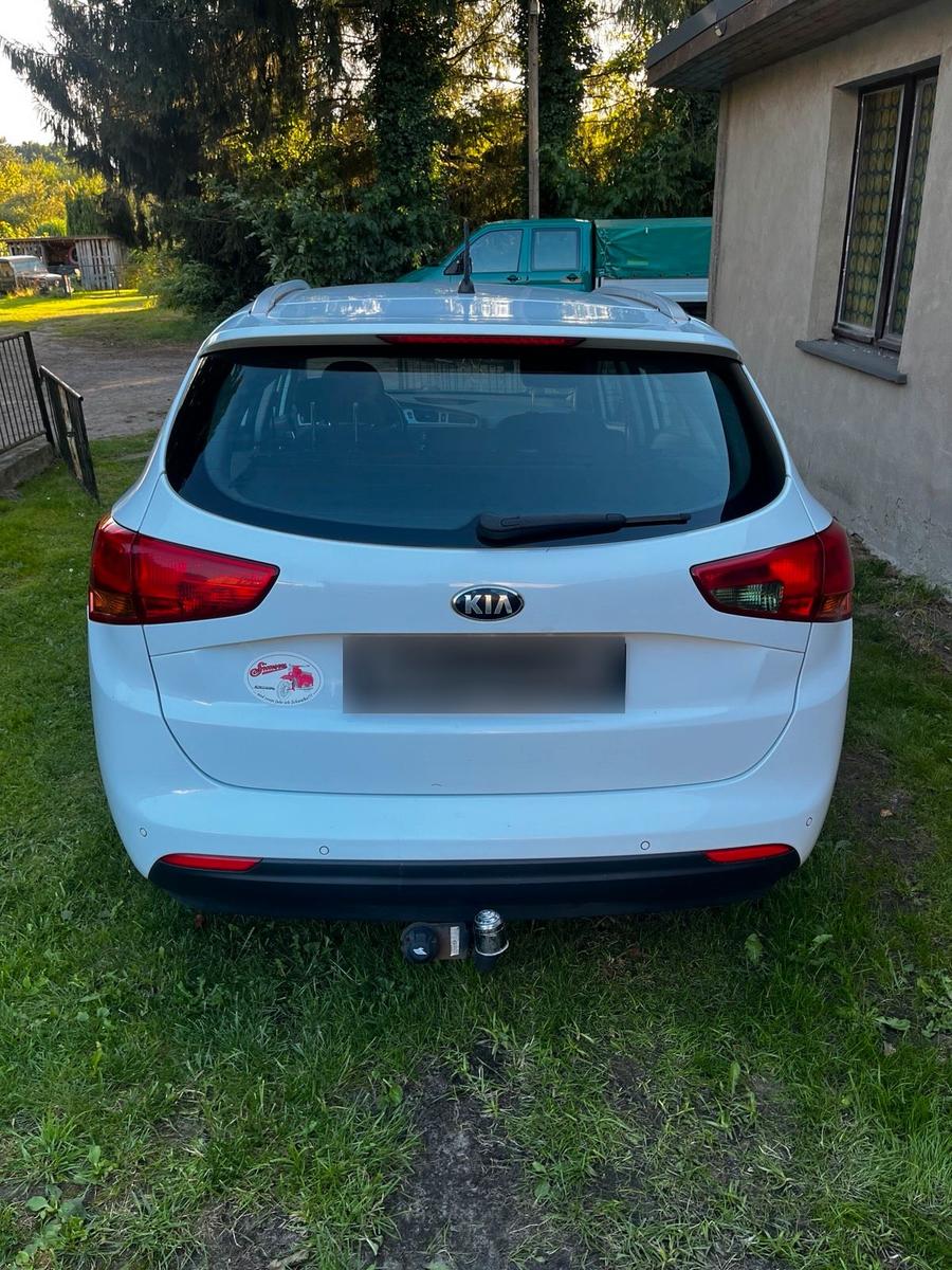 Kia cee'd 2012 — engine 101 HP (74kW)