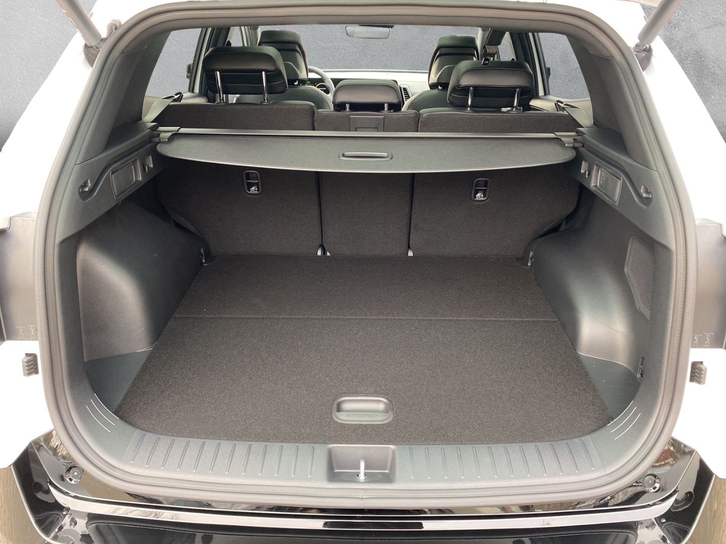 Fahrzeugabbildung Kia Sportage GT-LINE 4WD 1.6 T-GDI MILD-HYBRID *SOUN
