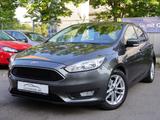 Ford Focus Lim. 1.6 Ti-VCT Trend + Automatik AHK-PDC - Ford Focus mit Benzin-Antrieb: Limousine, 1.6