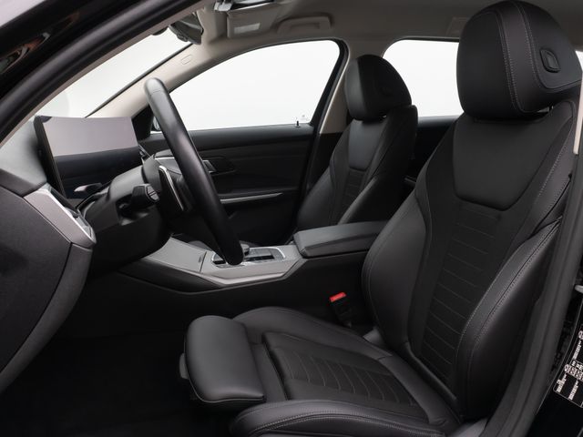 Foto Nummer 35: BMW 320d