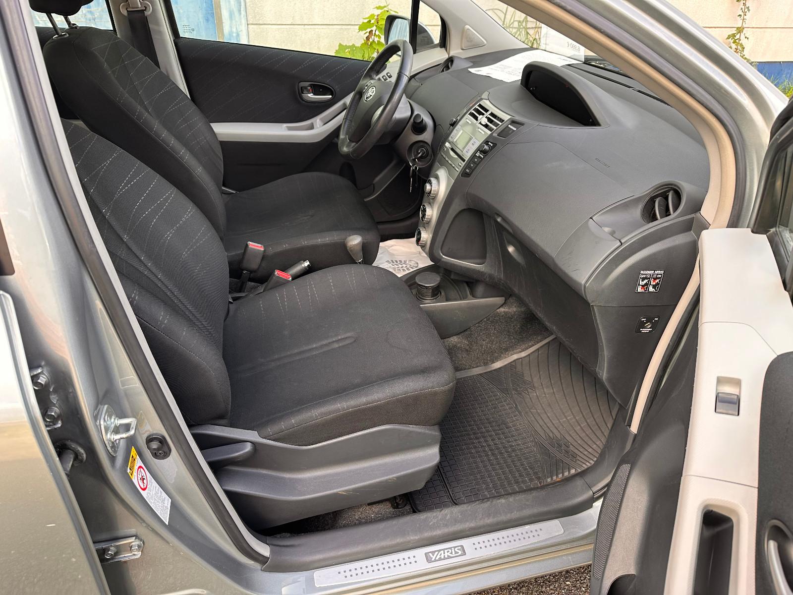 Toyota Yaris Team 1.3 Klima 79'TKM Scheckheft gepflegt