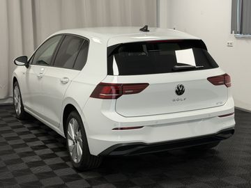 Volkswagen Golf - 6