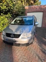 Volkswagen Vw Touran TÜV bis 07/26 - gebrauchte VW Touran aus dem Jahr 2003