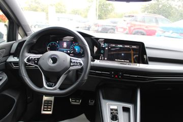 Fahrzeugabbildung Volkswagen Golf VIII 2.0 TDI Variant R-Line