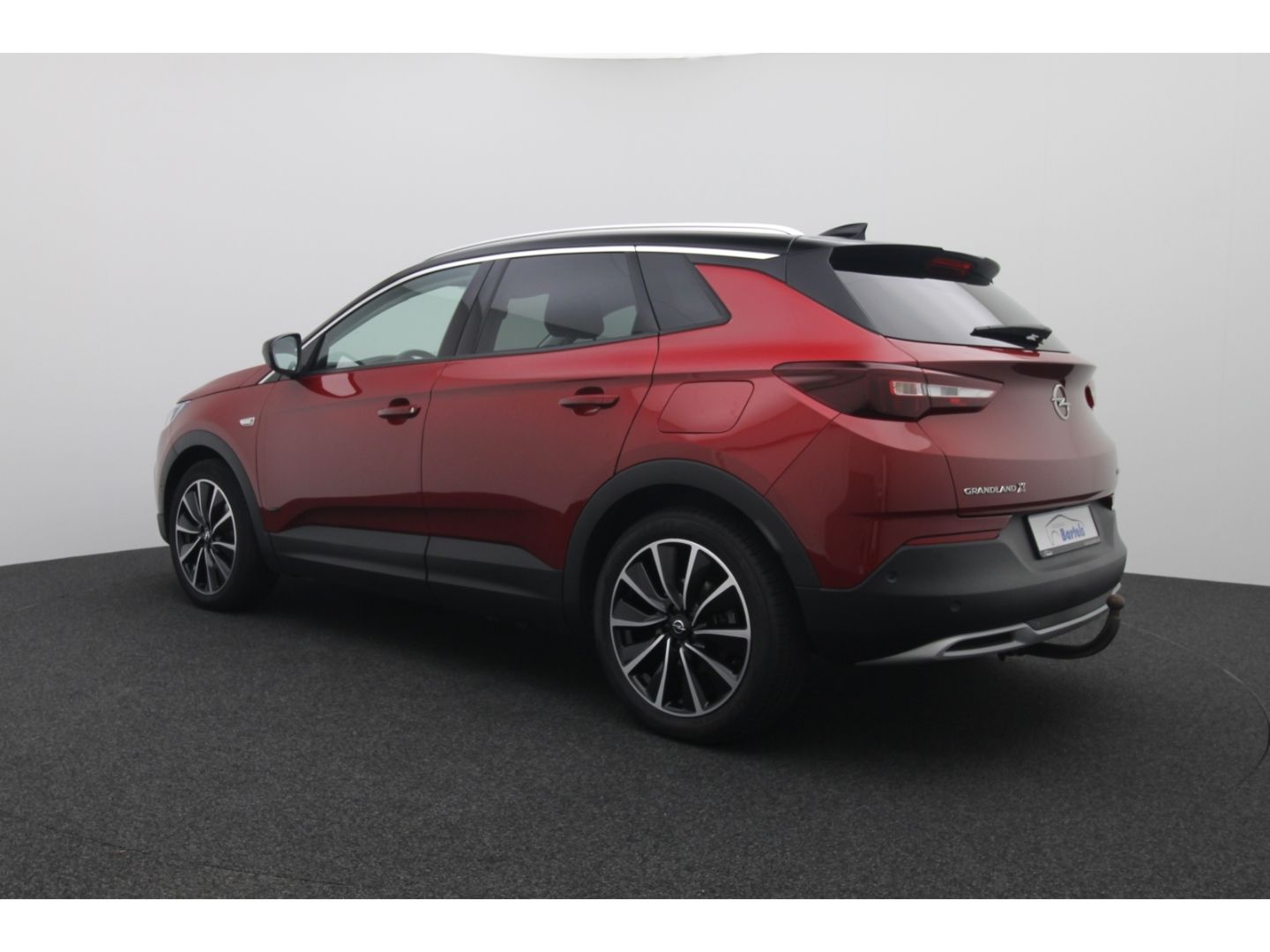 Fahrzeugabbildung Opel Grandland 1.6 Ultimate Plug-in-Hybrid 4 ACC AHK