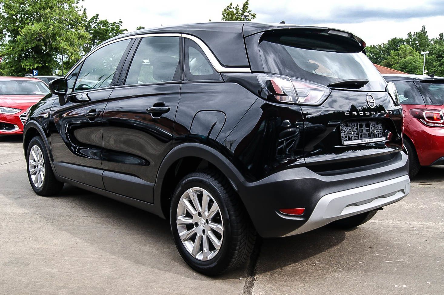 Fahrzeugabbildung Opel Crossland X 1.2 Elegance Automatik LED SIHZG LRH