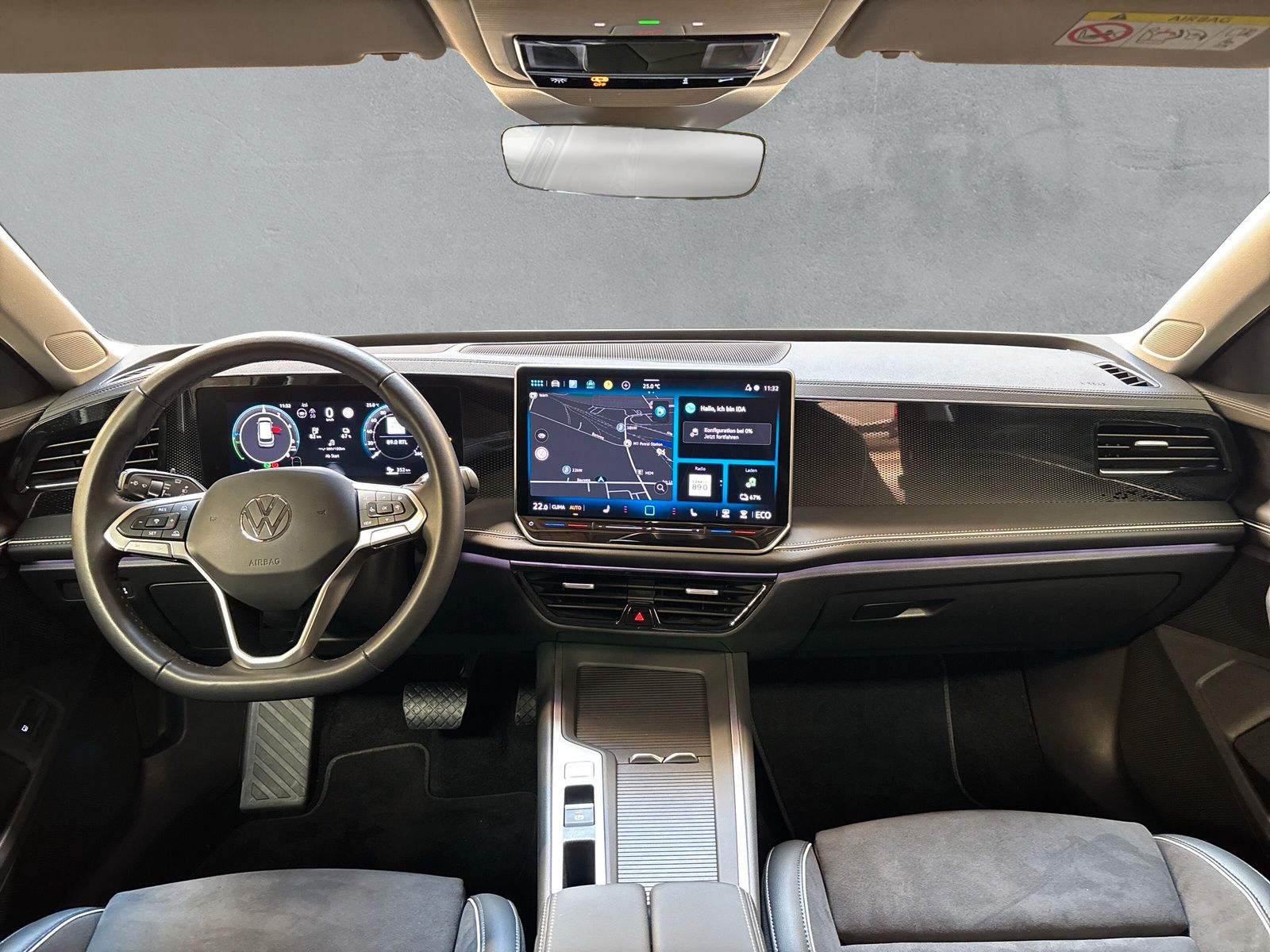 Fahrzeugabbildung Volkswagen Passat Variant 1.5 TSI eHybrid Business AHK HuD