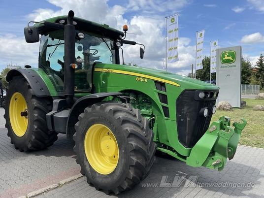 John Deere 8320R