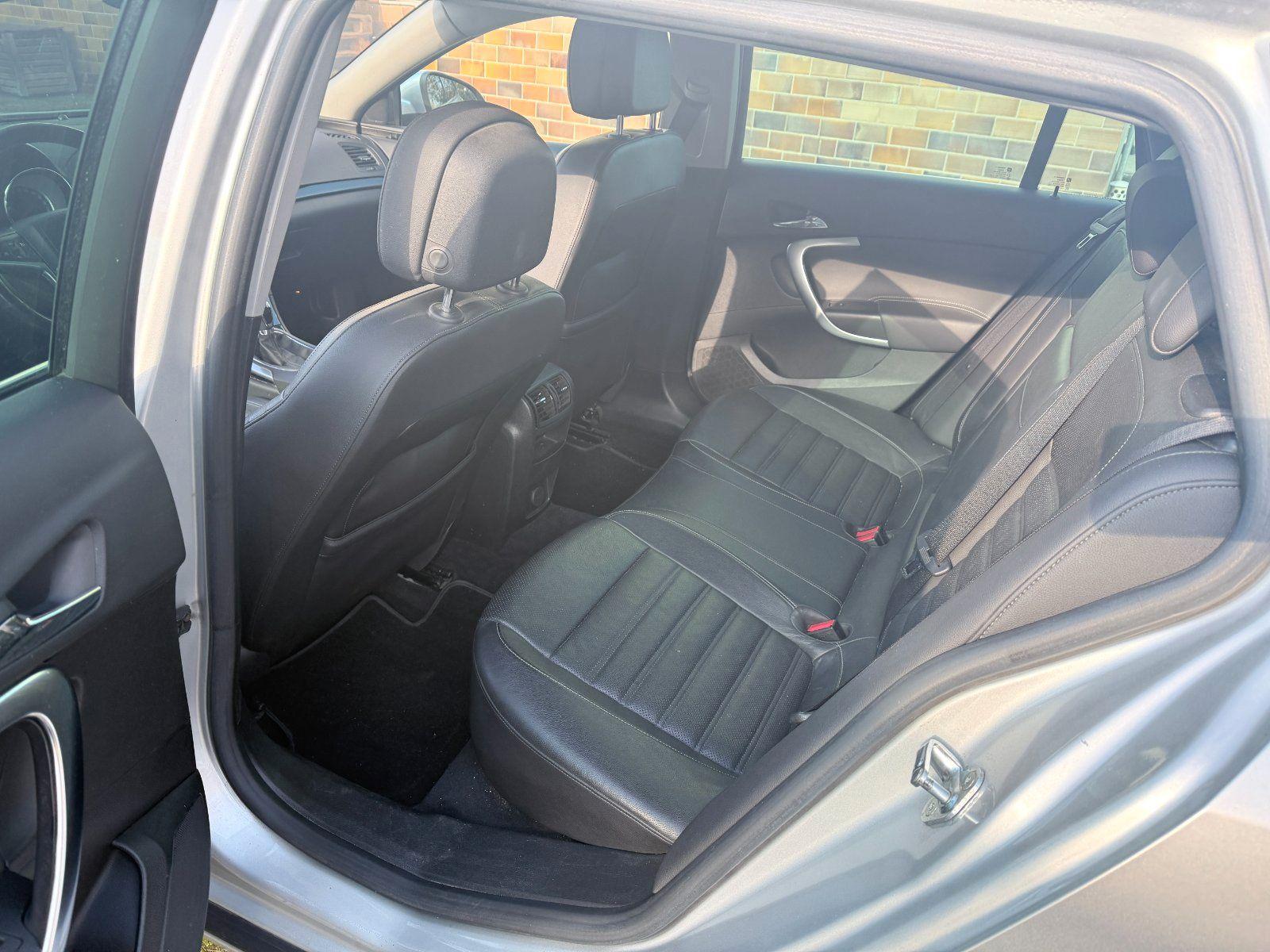 Opel Insignia 2013 — photo 10