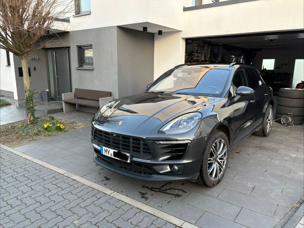 Image of Porsche Macan