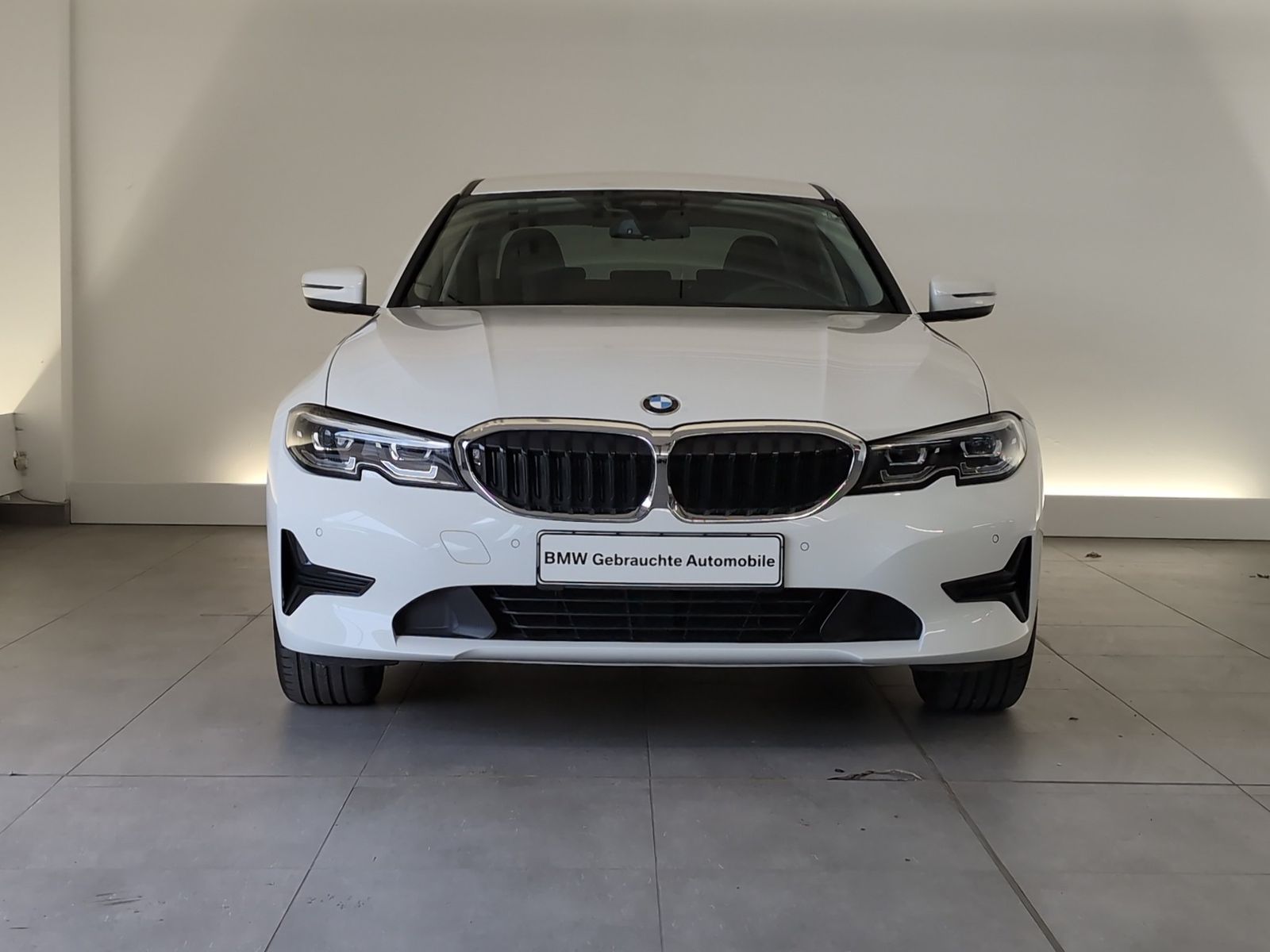 BMW 330e Limousine Navi/LED/AHK/RFK/SHZ/Apple Navi/L foto 2