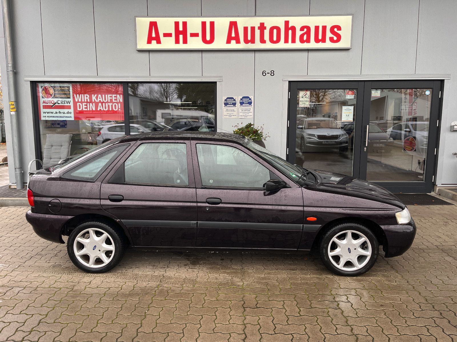 Fahrzeugabbildung Ford Escort  1.6 Automatik