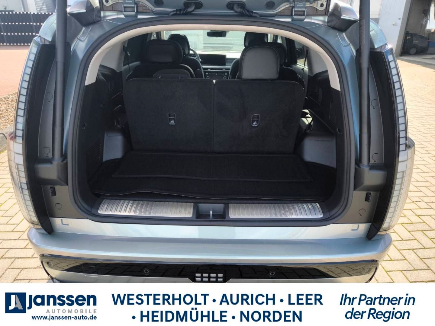 Fahrzeugabbildung Hyundai IONIQ 9 UNIQ Panorama-Glas-Schiebedach, Relax-Pa