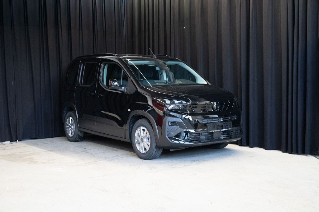 Peugeot Rifter Allure N1 L1 AHK / SHZ / Allwetterreif.