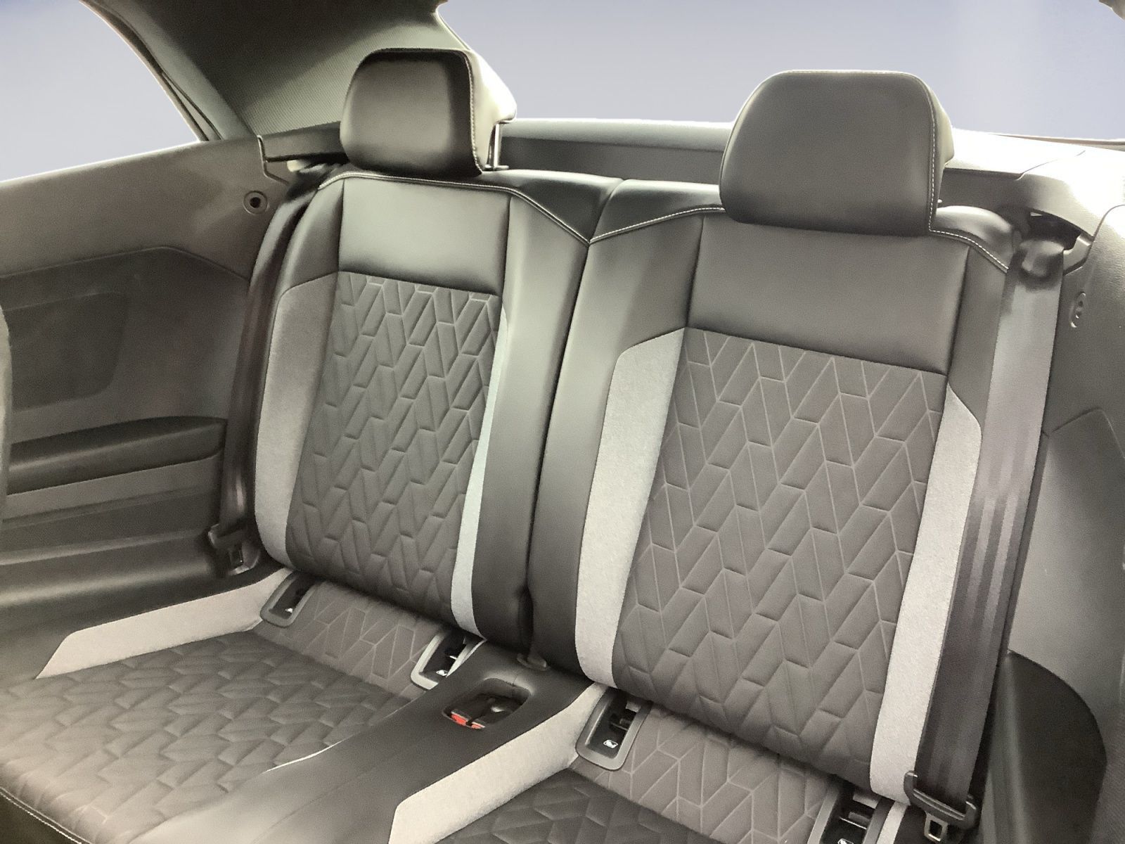 Volkswagen T-Roc - Bild 13