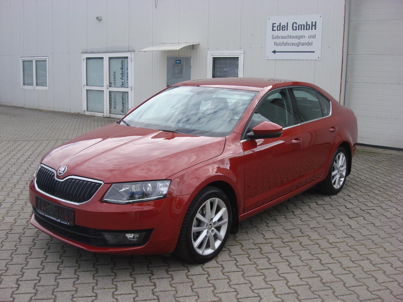 Skoda Octavia 1.4 TSI Lim. Elegance DSG*1.Hand*Service