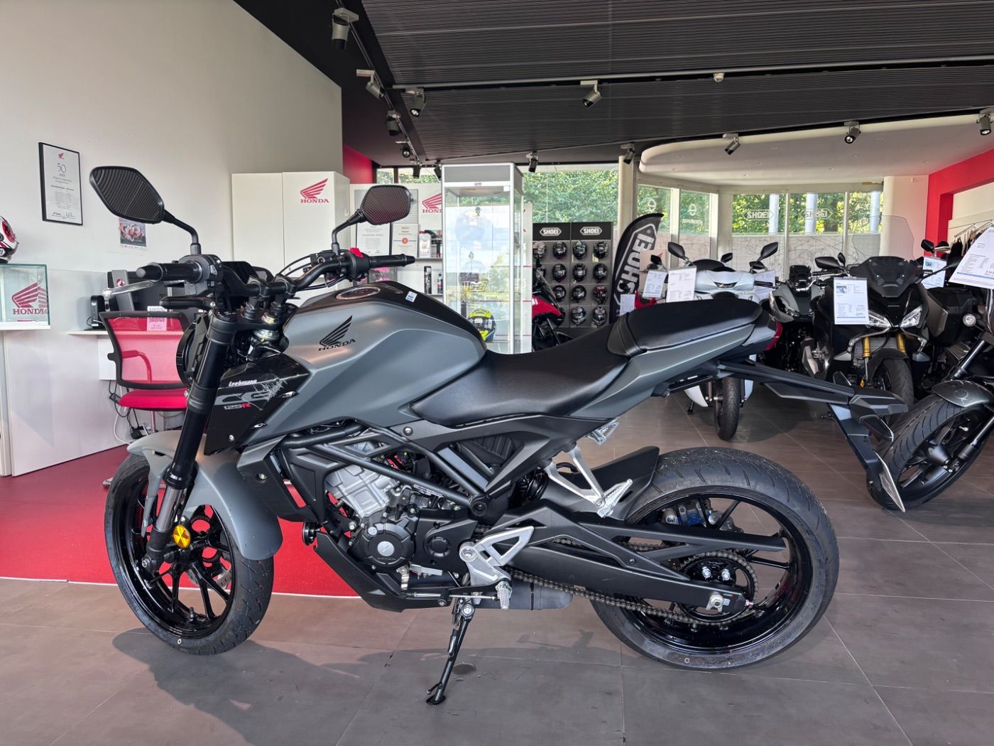 Fahrzeugabbildung Honda CB 125 R 2026