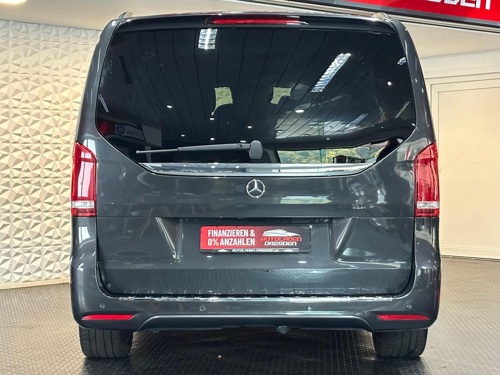 MERCEDES-BENZ V 300d EDITION 19 AMG LANG* LED#AHK#ACC#SHZ#SH - Image 6