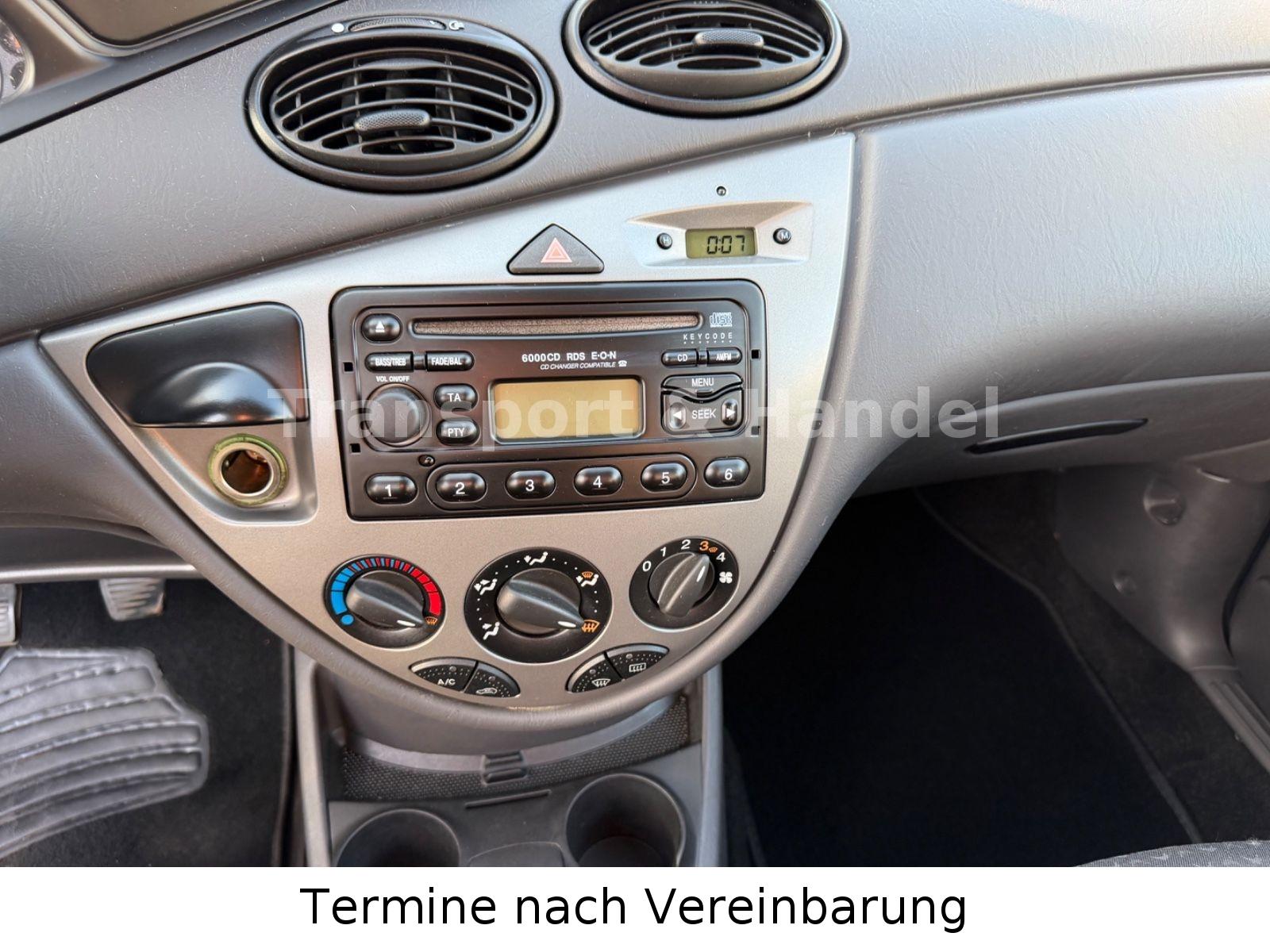 Ford Focus 2004 — photo 10