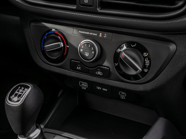 Hyundai i10 1.0 Select Kamera Spurhalteassistent Navi