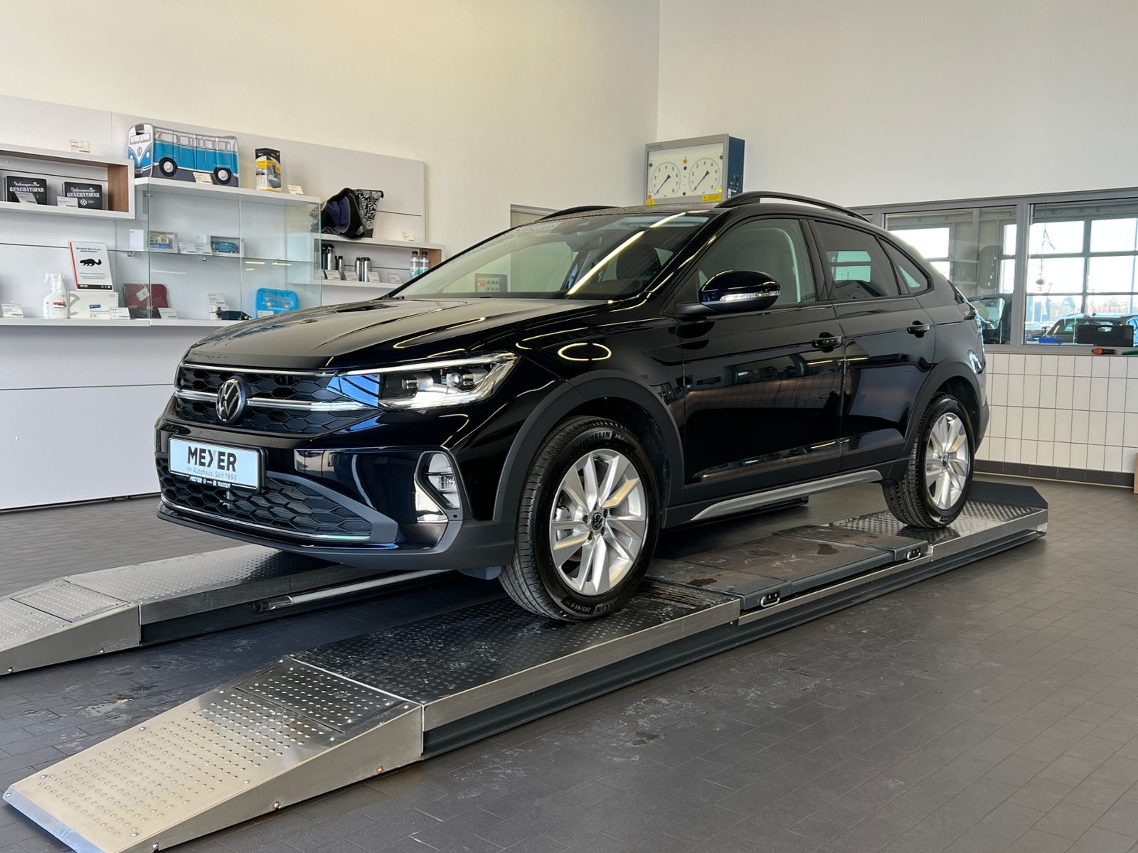 Fahrzeugabbildung Volkswagen Taigo Life 1.5 TSI DSG *IQ.Light, App-Connect, 1