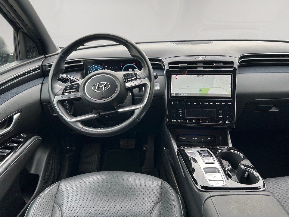 Fahrzeugabbildung Hyundai TUCSON PHEV 1.6 T-GDi 265PS 6-AT 4WD PRIME-Paket