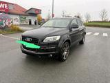 Audi Q7 4.2 Liter Quattro S-Line - Audi Q7 aus 2008: Line