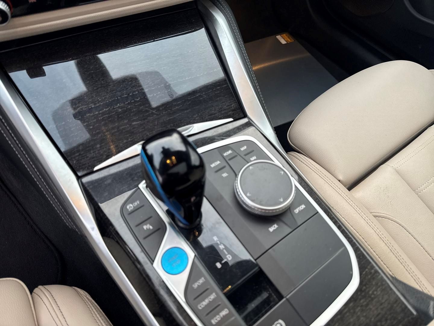 BMW i4 - Bild 13