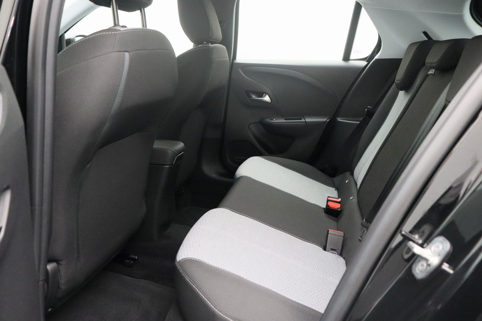 Fahrzeugabbildung Opel Corsa 1.2 F