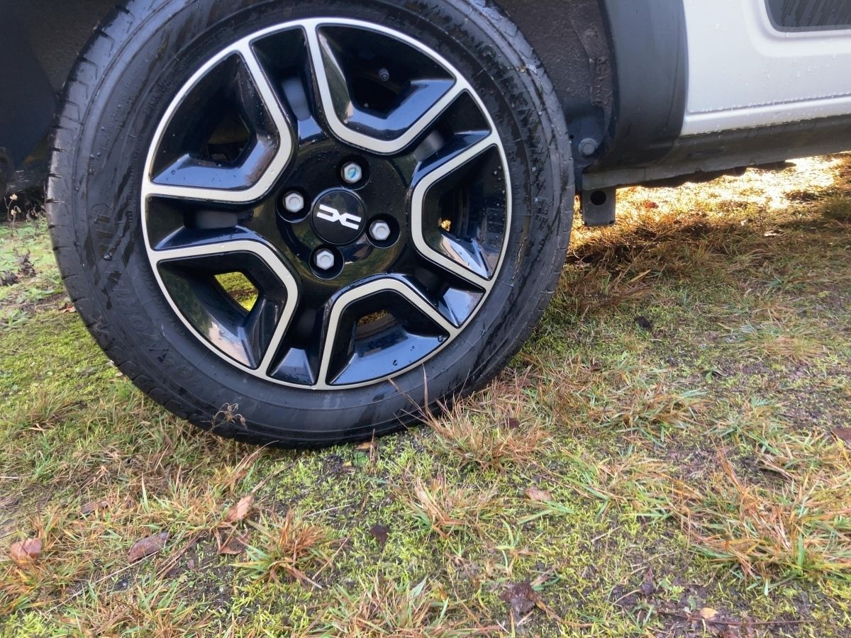 Dacia Spring - Bild 11