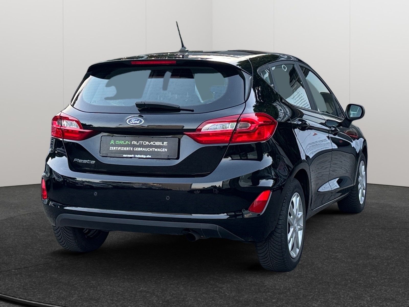 Fahrzeugabbildung Ford Fiesta Cool & Connect*PDC*Navi*Klima*SZH*SH gepf
