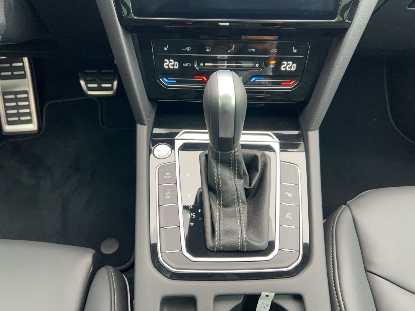 Arteon 4Motion R-Line 2.0l TDI DSG StHz Leder W+