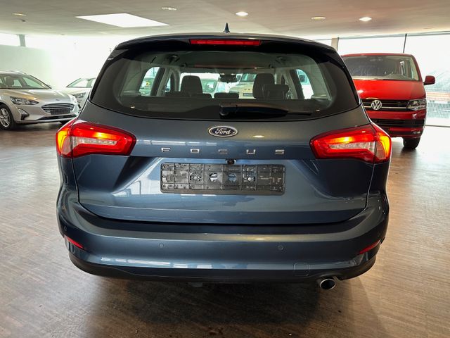 Fahrzeugabbildung Ford Focus Turnier Cool & Connect*CarPlay*RFK*SHZ*1.H