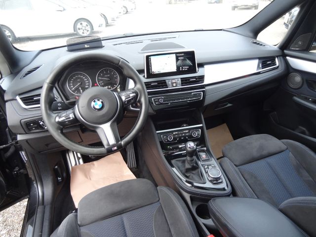 Fahrzeugabbildung BMW 220 Gran Tourer/M-Sport/AHK/7-Sitzer/Garantie