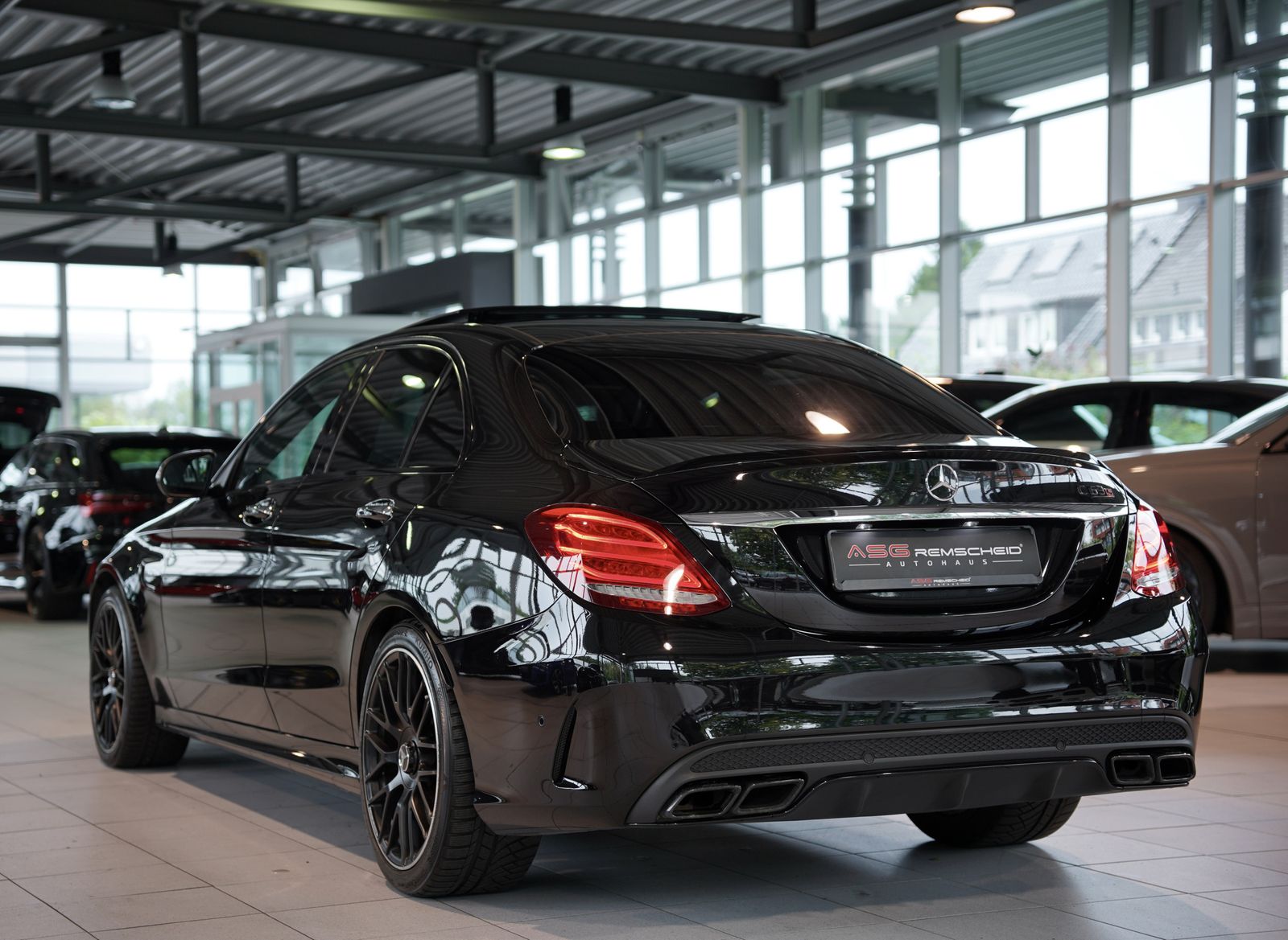 Mercedes Benz C 63 Amg