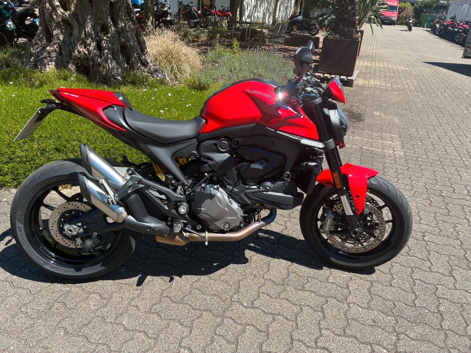 Ducati Monster 950 + Plus Versand ab 199 €