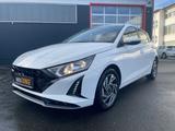 Hyundai i20 Wave 1.0 T-GDI 6-Gang Schaltgetriebe - Hyundai i20 Neuwagen in Bremen