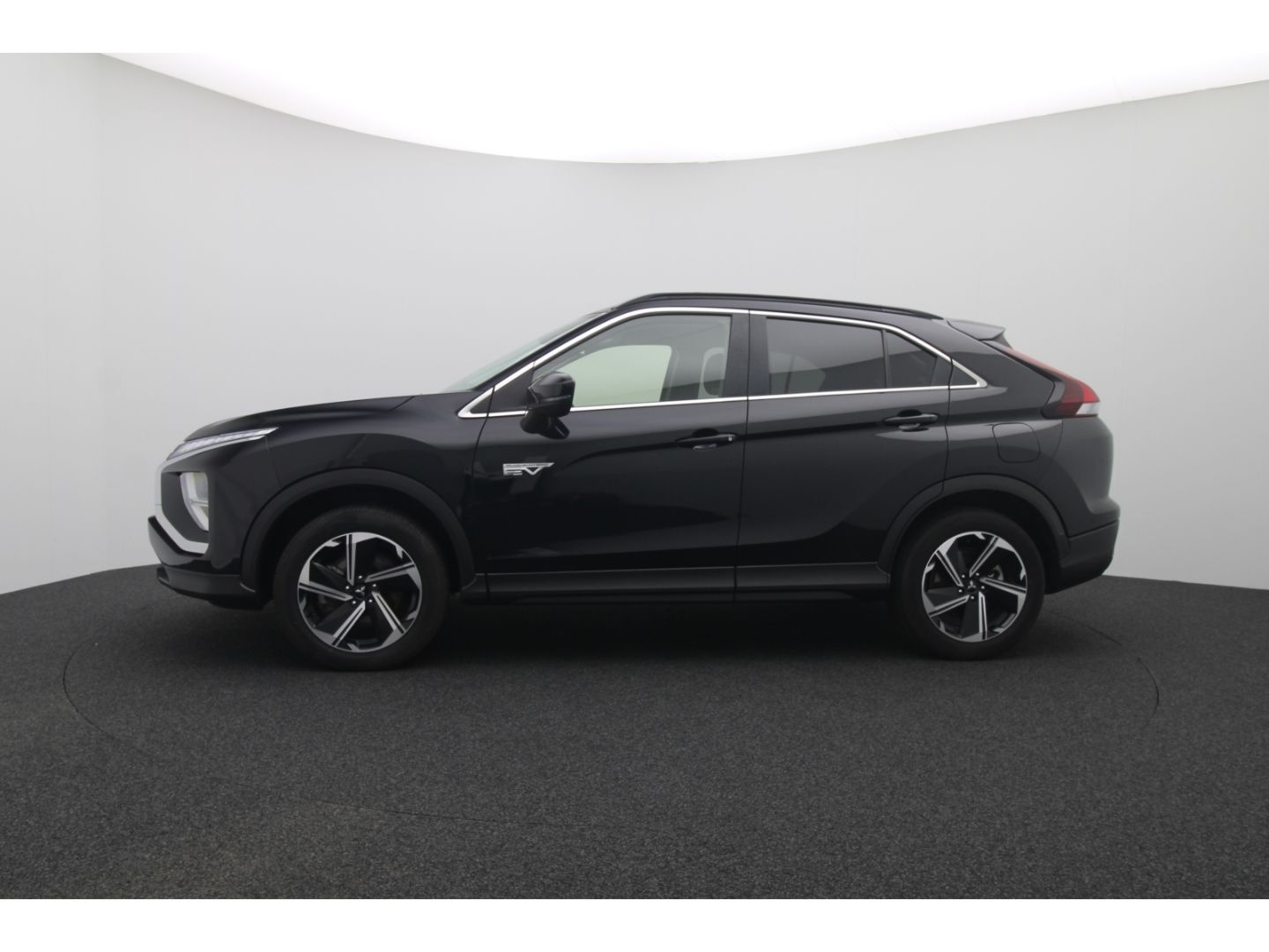 Fahrzeugabbildung Mitsubishi Eclipse Cross 2.4 Basis Hybrid 4WD