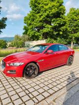 Jaguar XE 20d 180PS AWD R-Sport Automatik R-Sport - rote Jaguar XE