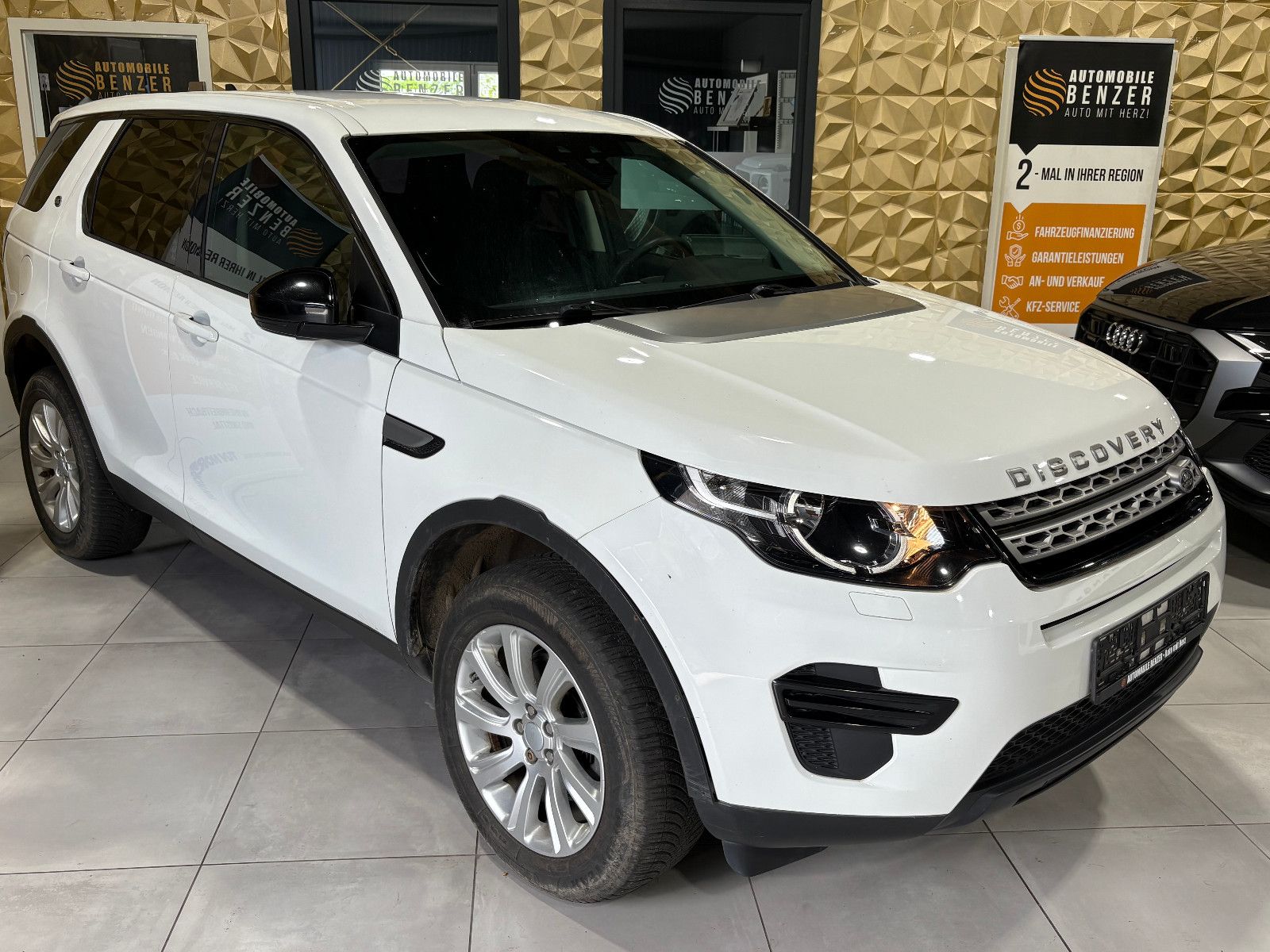 Fahrzeugabbildung Land Rover Discovery Sport Pure/PDC/SHZ/KLIMA/SPURHALTEASS.