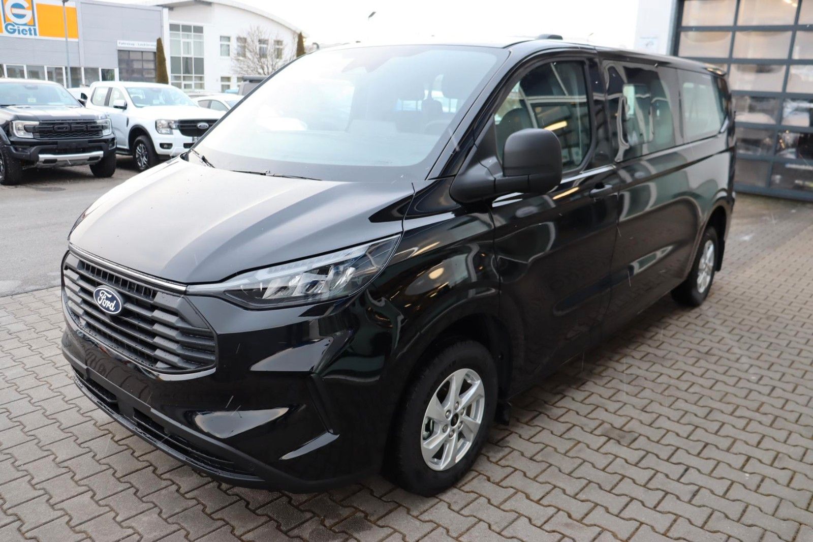 Ford Transit Custom Kombi Trend 9-Sitzer 320 L2 AHK imagem 3