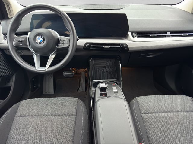 Fahrzeugabbildung BMW 218i Active Tourer Automatik+LED+Navi+Kamera+AHK