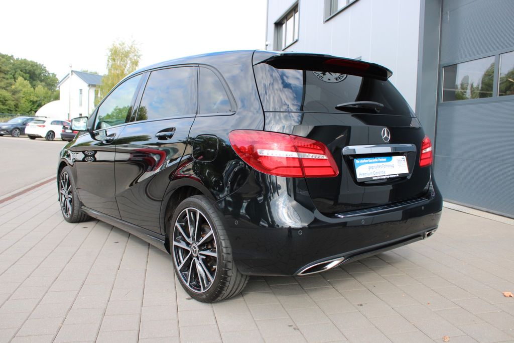 MERCEDES-BENZ B 200 d Urban LED NAVI SHZ PDC AUT
