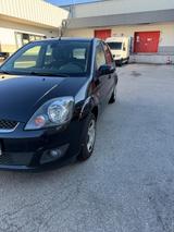 Ford Fiesta 1,6 TDCi Ambiente Ambiente - Ford Fiesta aus 2004: Tdci