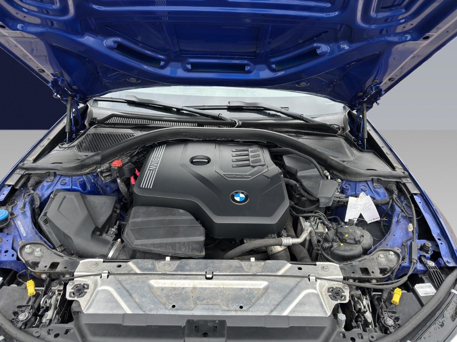 BMW 318 i M Sport*ALU*LED*PDC*EFH*NAVI*AMBIENTE*