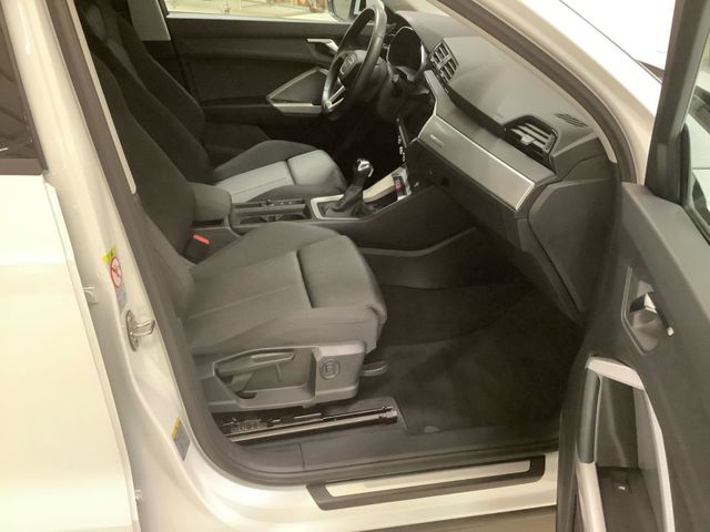 Q3 advanced 35 TFSI S tronic,Navi,LED,PDC plus