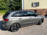 Mercedes-Benz B 200 d AUTOMATIC - Mercedes-Benz: Automatic